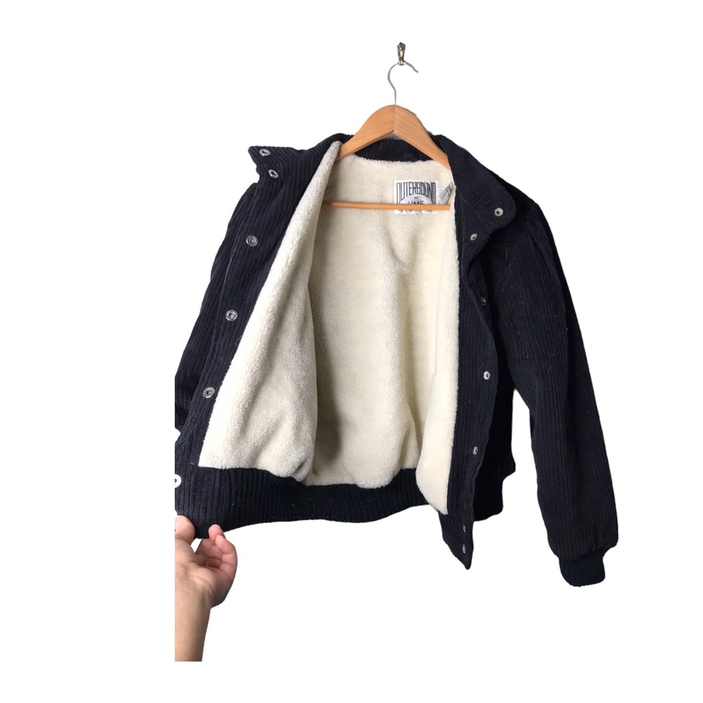 Outerbound | Black corduroy jacket cropped with sherpa lining •